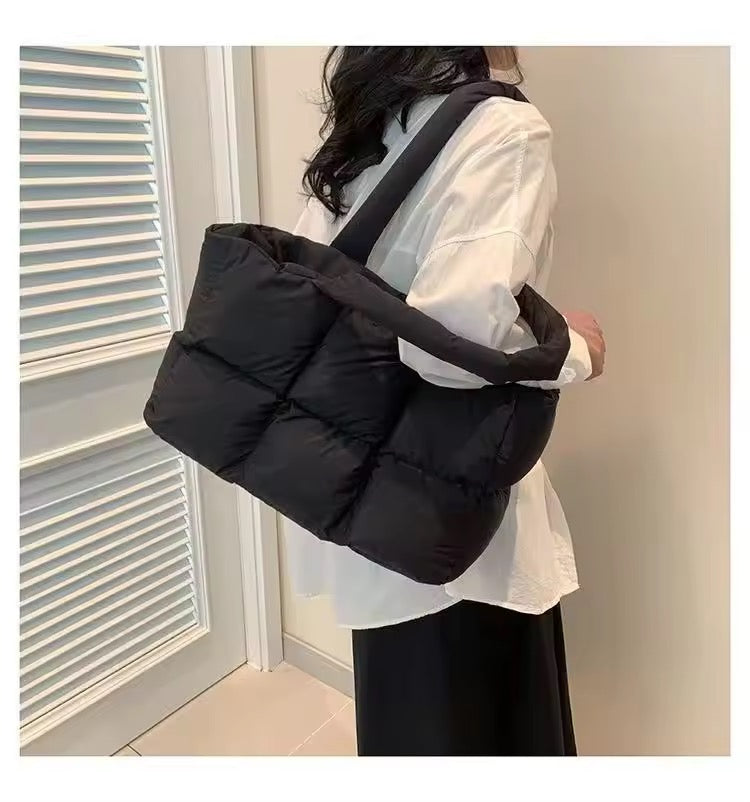 CloudNest Tote