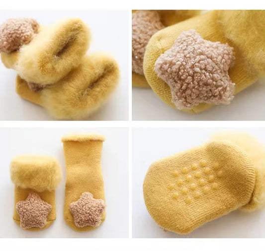 Fuzzy Star & Heart Baby Booties