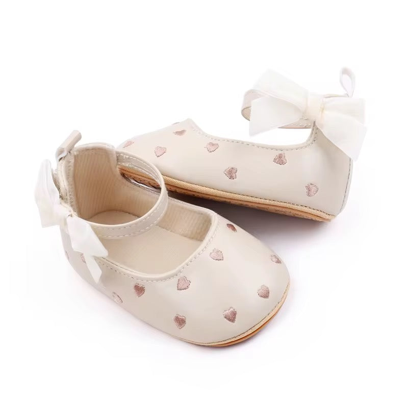 Baby girl shoe