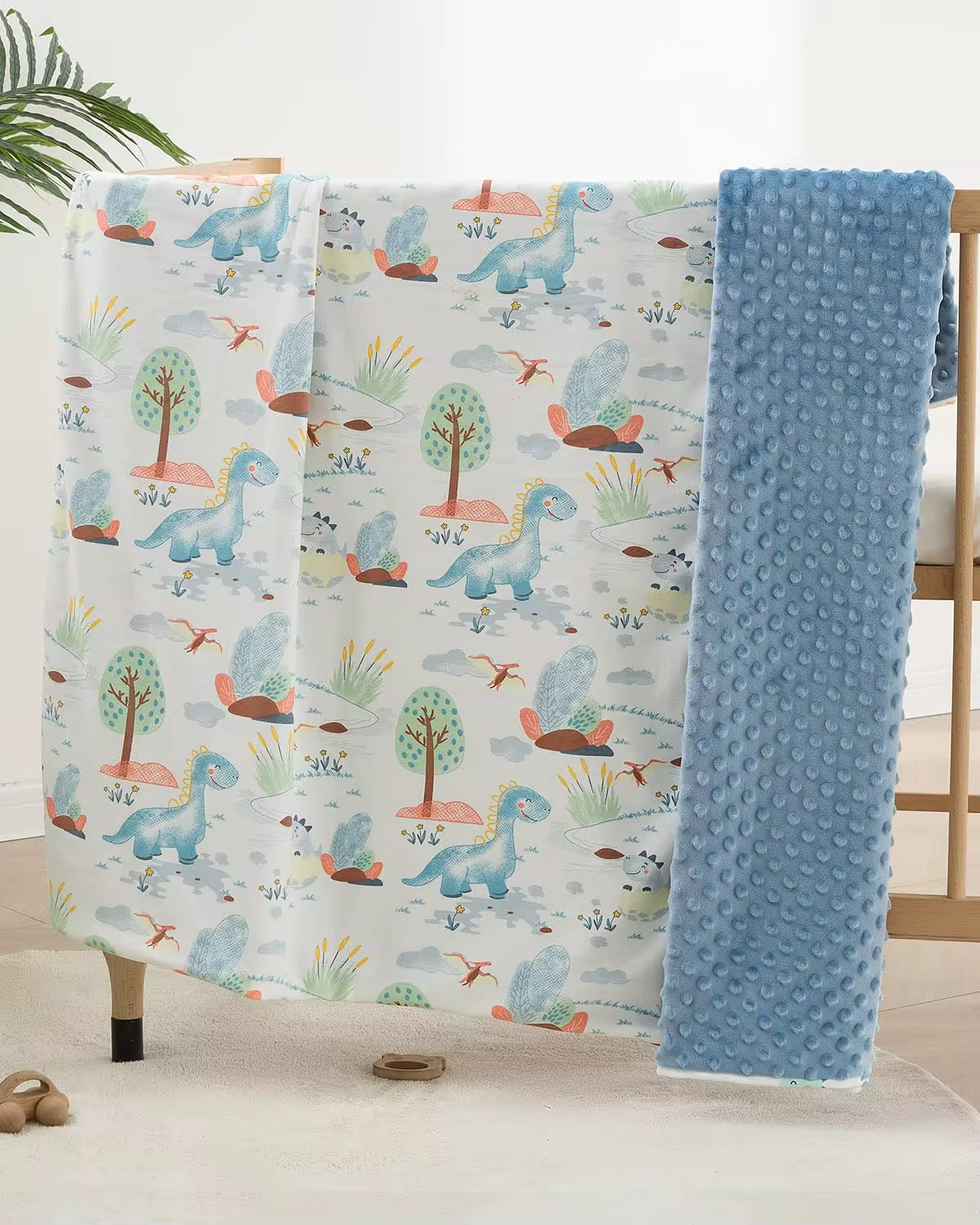 USBETTAS Super Soft Dotted Fleece Blanket